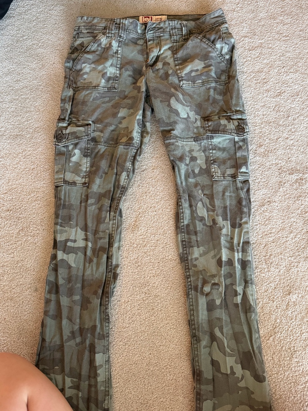 camo skinny jeans